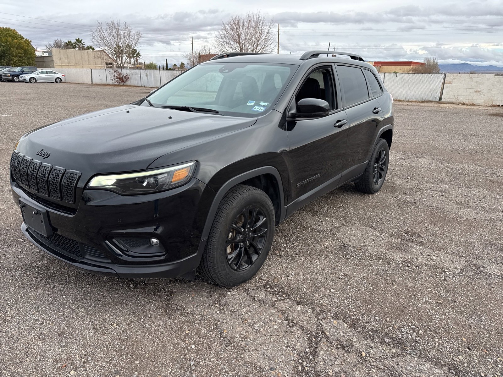 2023 Jeep Cherokee Altitude Lux's photo