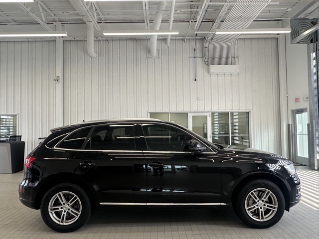 Used 2014 Audi Q5 Premium with VIN WA1LFAFP6EA037572 for sale in North Haven, CT