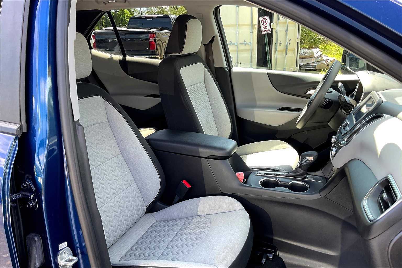 2023 Chevrolet Equinox LS photo 7