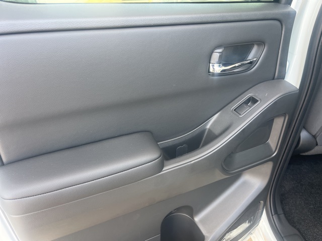 2025 Nissan Frontier Crew Cab SV photo 24