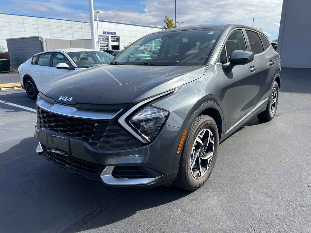 2023 Kia Sportage LX photo 3
