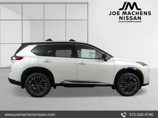 2026 Nissan Rogue Platinum photo 4