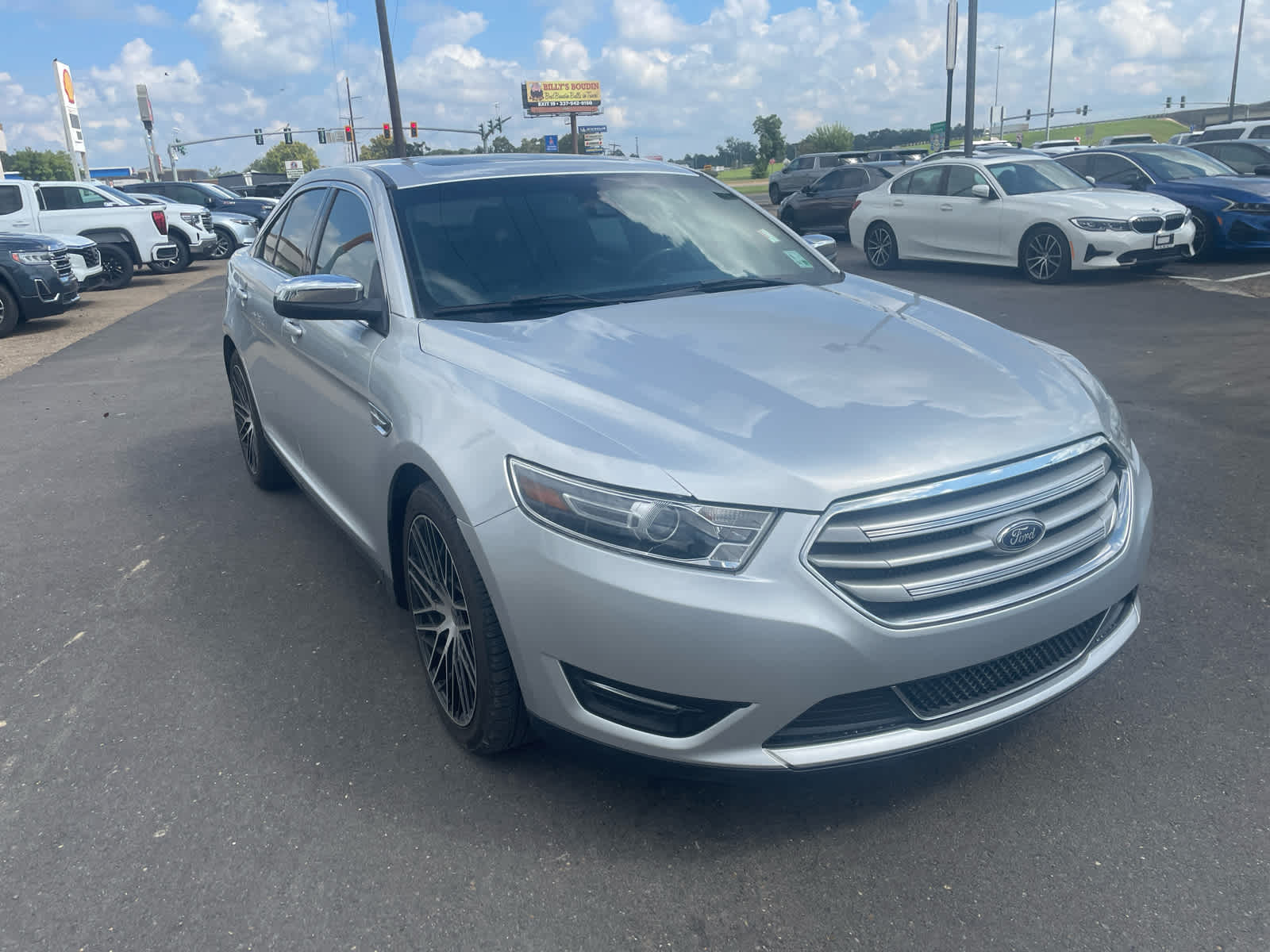 2017 Ford Taurus Limited photo 4