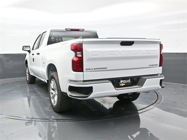 2026 Chevrolet Silverado 1500 Custom photo 5