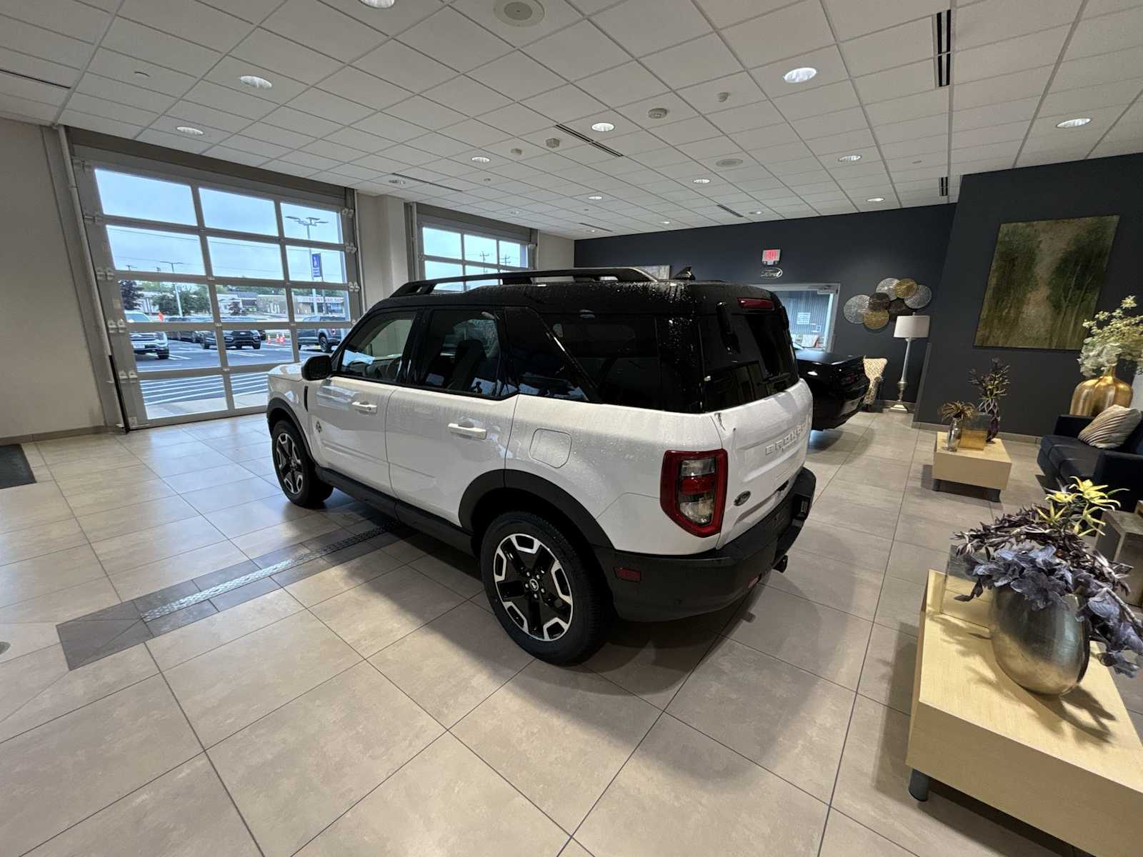 2022 Ford Bronco Outer Banks photo 3