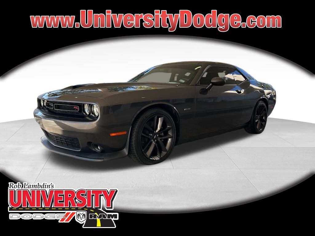 2019 Dodge Challenger R/T's photo