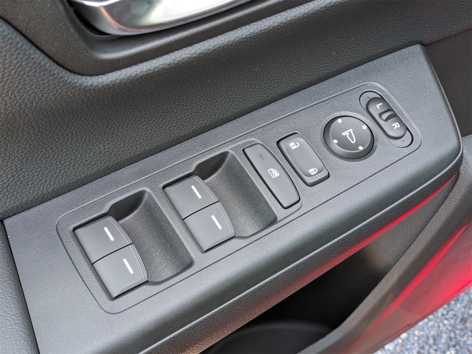 2026 Honda CR-V Hybrid Sport-L photo 18