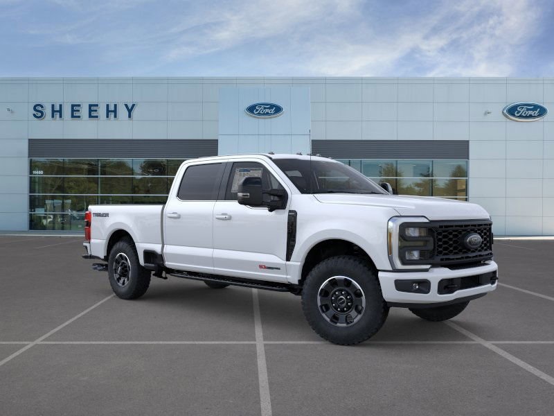 2025 Ford F-350 Super Duty Lariat's photo