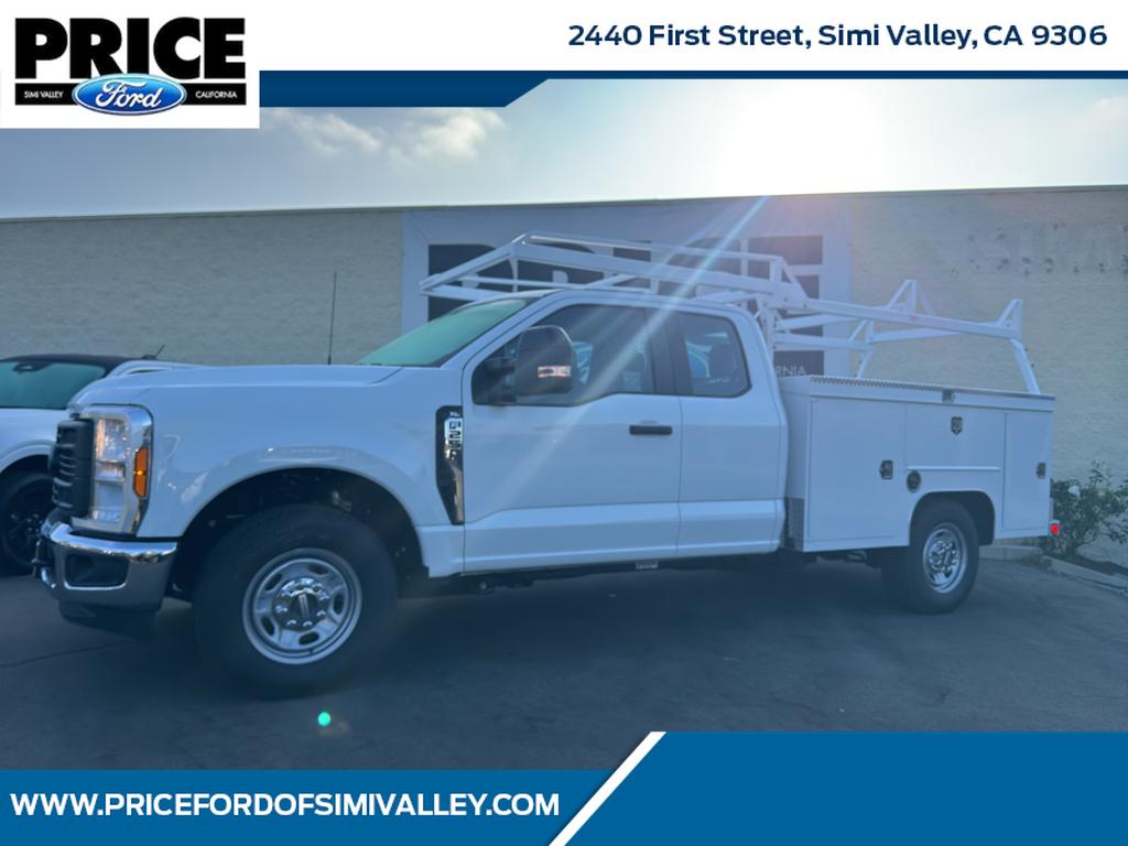 2026 Ford F-250 Super Duty XL's photo