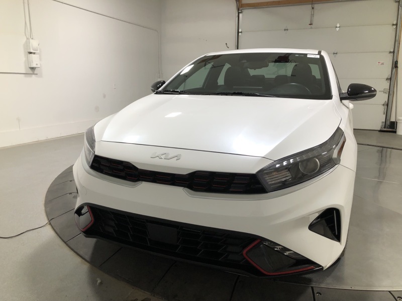2023 Kia Forte GT-Line photo 2