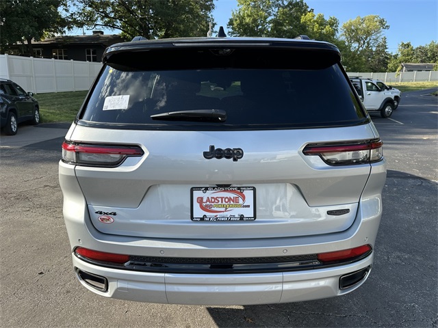 2025 Jeep Grand Cherokee L Summit photo 6