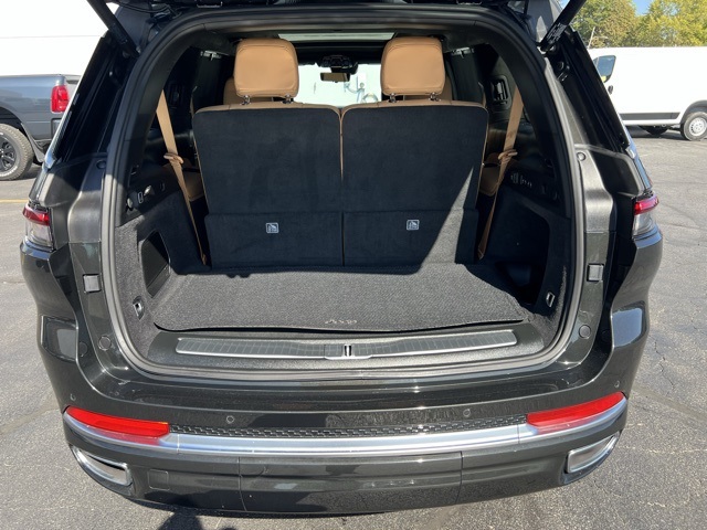 2024 Jeep Grand Cherokee L Summit photo 26