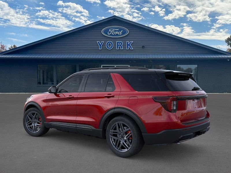 2025 Ford Explorer ST-Line photo 4