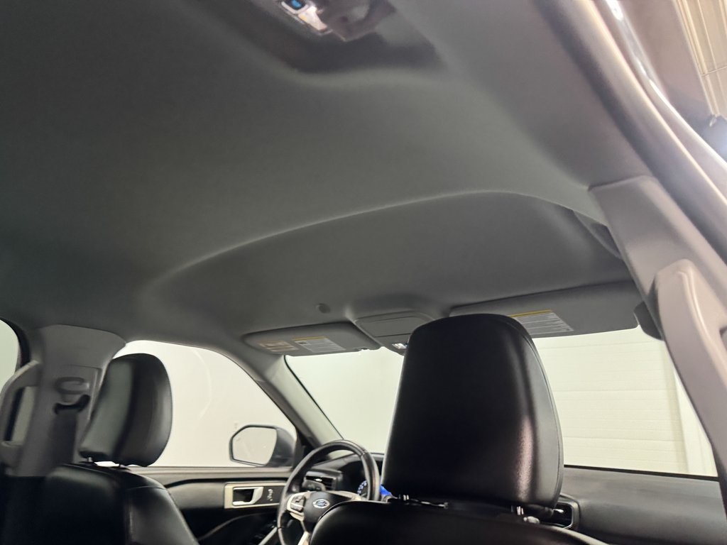 2023 Ford Explorer XLT photo 14