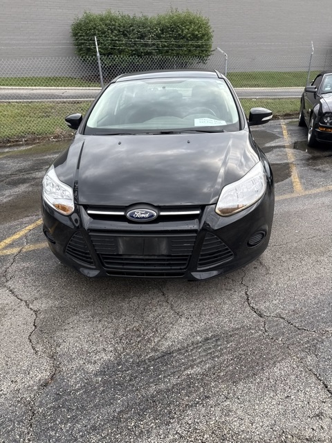 Used 2014 Ford Focus SE with VIN 1FADP3K21EL419029 for sale in Arlington Heights, IL