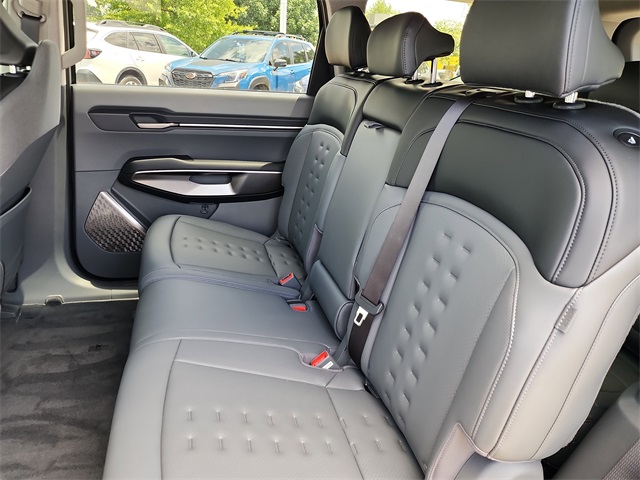 2026 Kia EV9 Wind photo 13