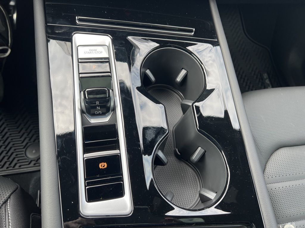 2026 Volkswagen Atlas Cross Sport SEL R-Line photo 22