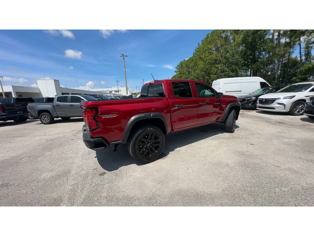 2024 Chevrolet Colorado photo 4