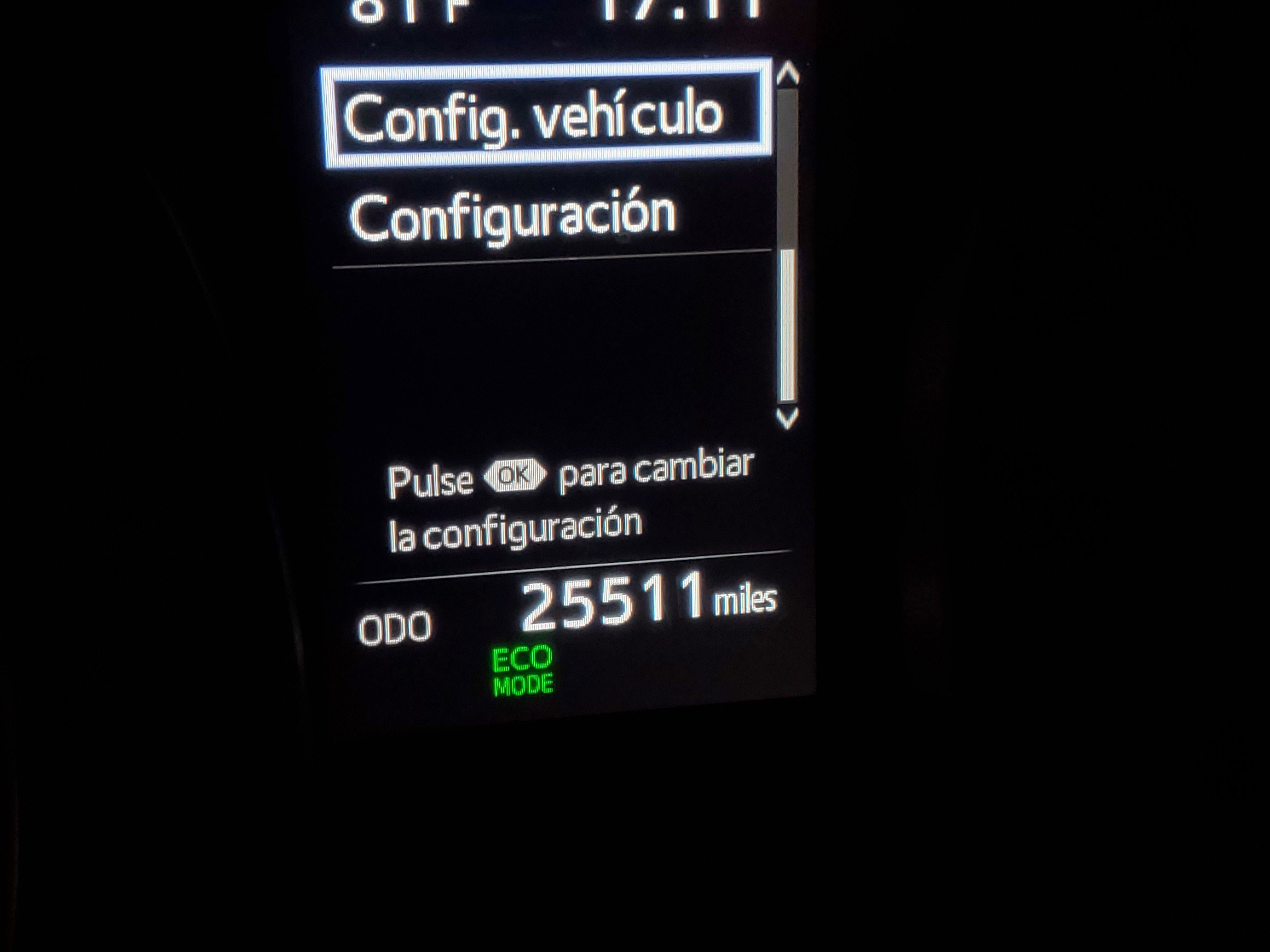 2023 Toyota Camry SE photo 9