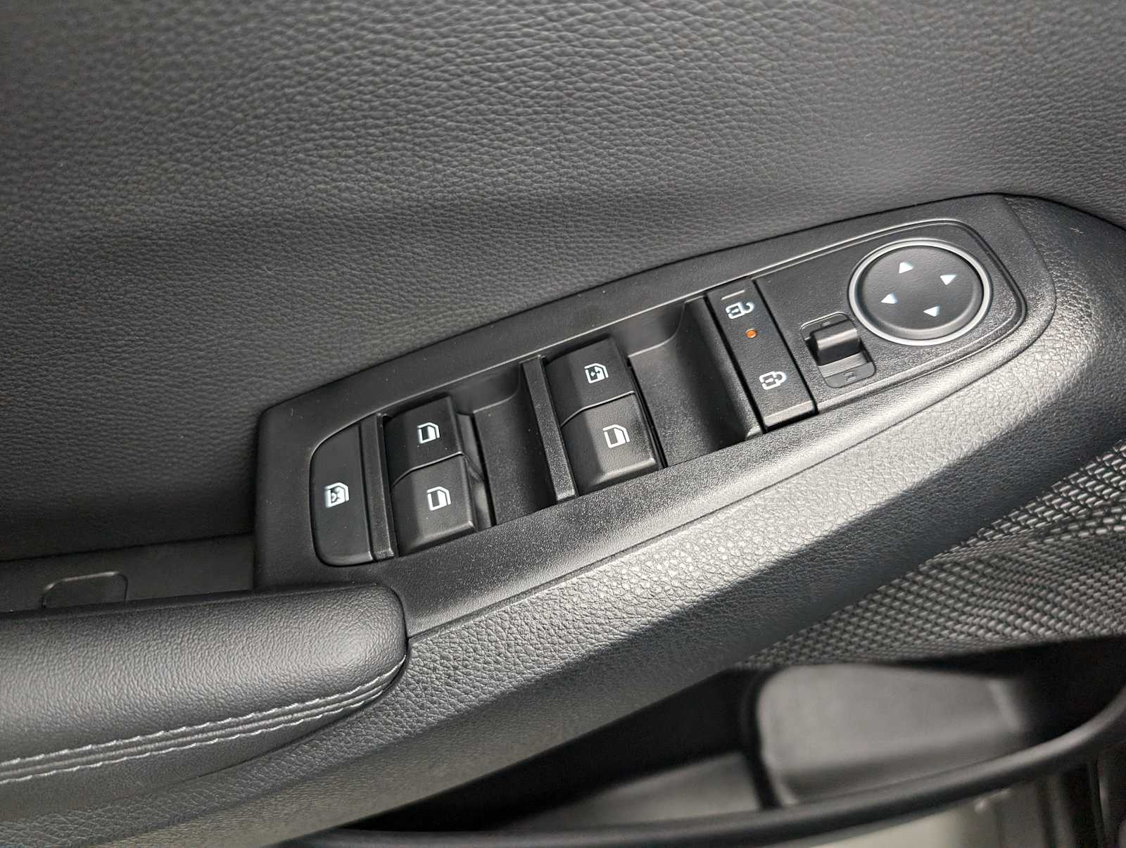 2026 Kia Seltos S photo 29