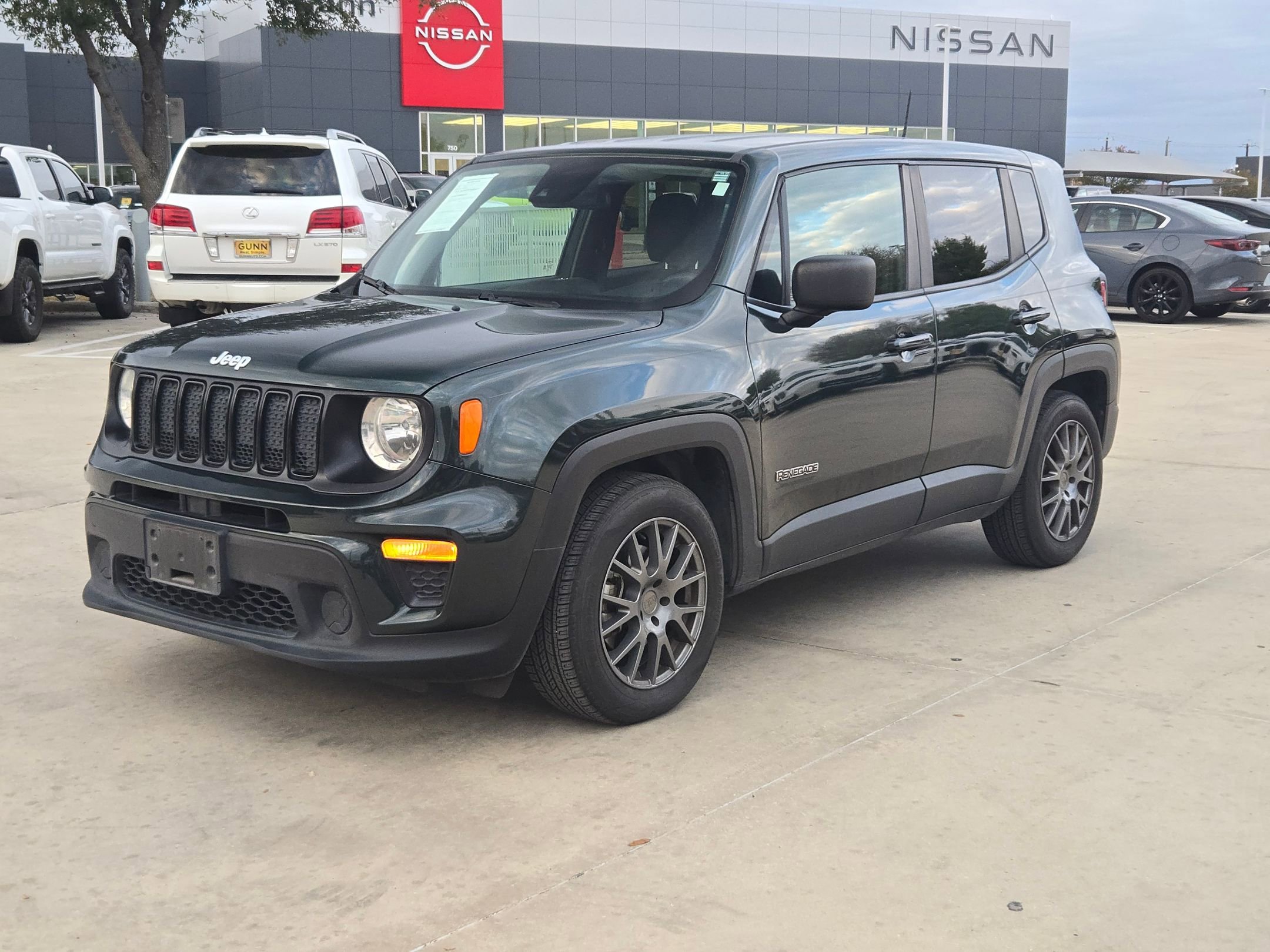 2021 Jeep Renegade Jeepster photo 4