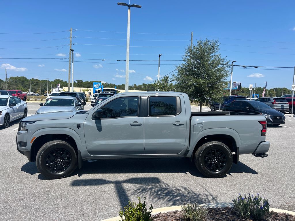 2026 Nissan Frontier SV photo 2