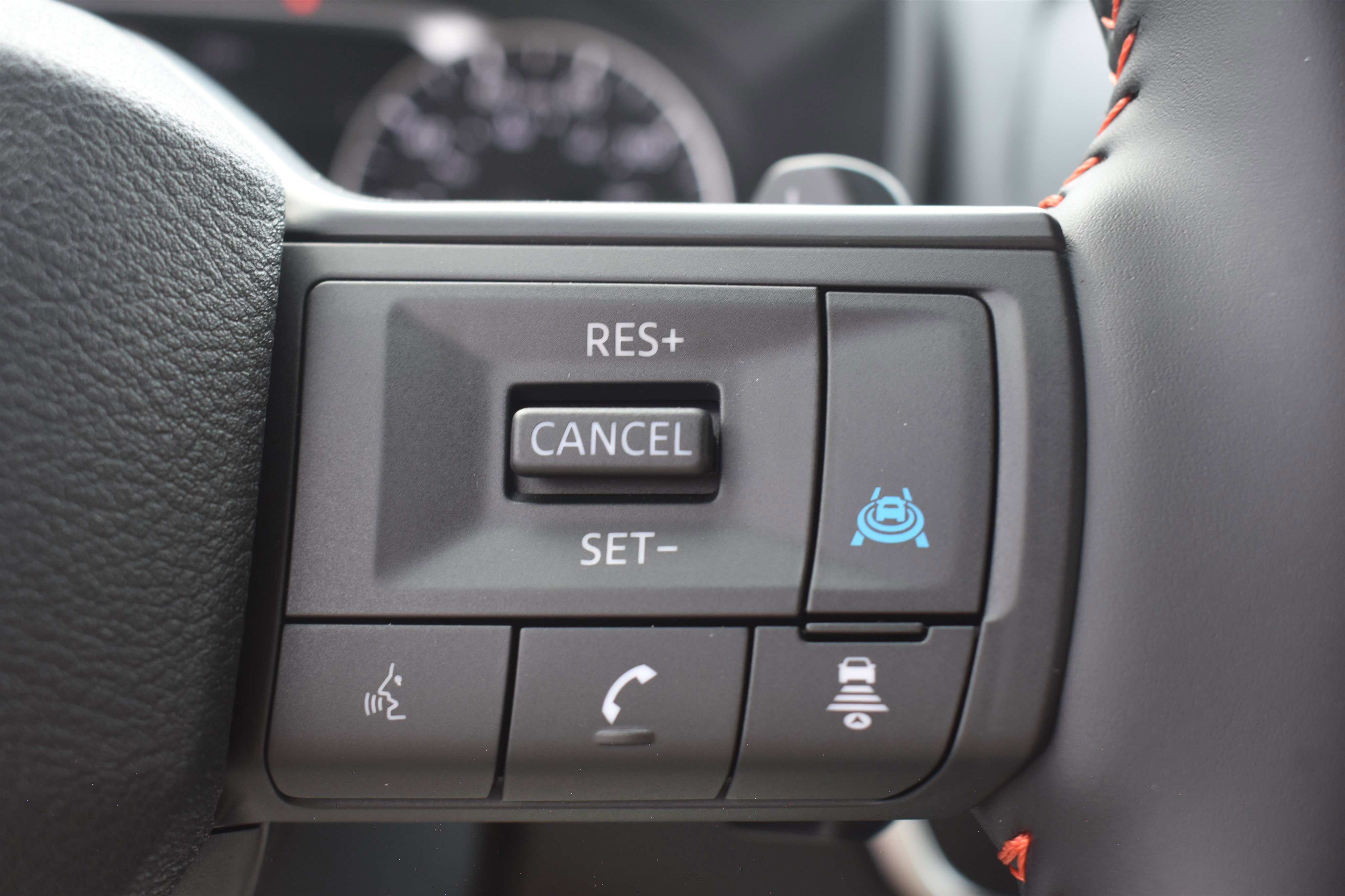2026 Nissan Rogue SV photo 17