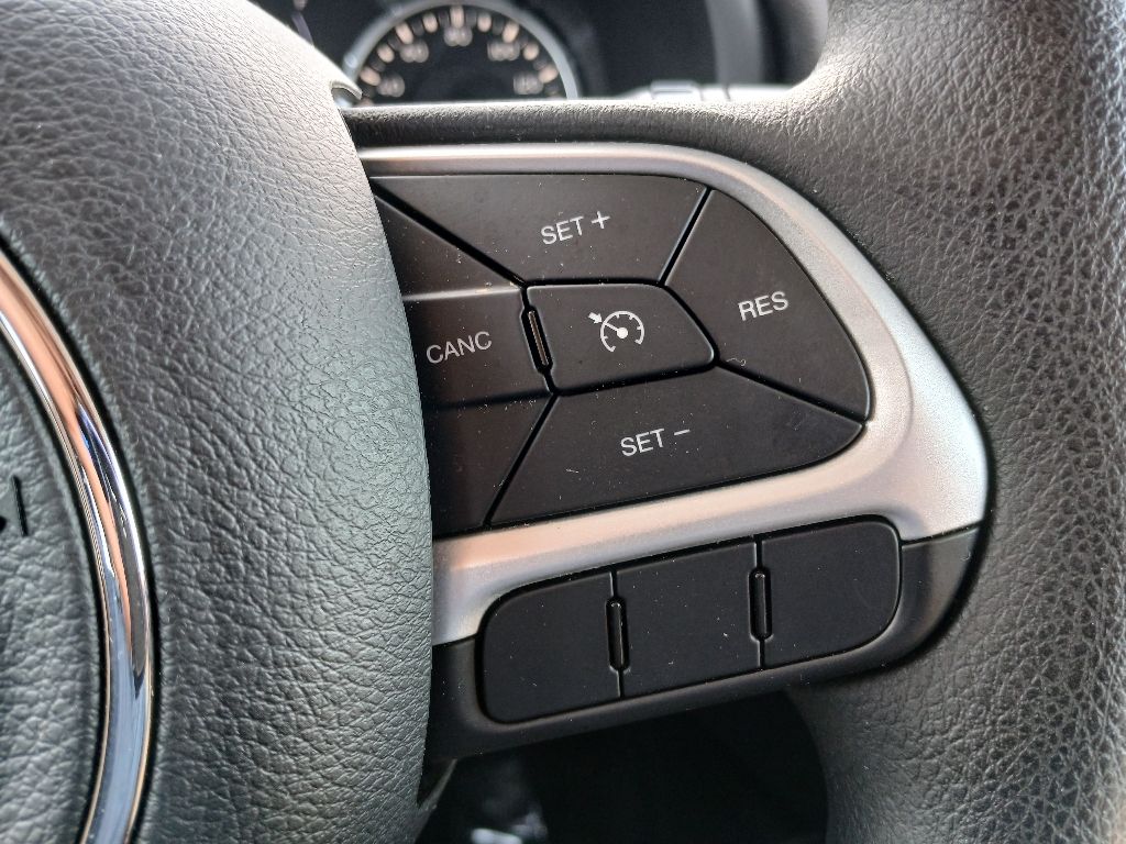 2019 Jeep Renegade Sport photo 15