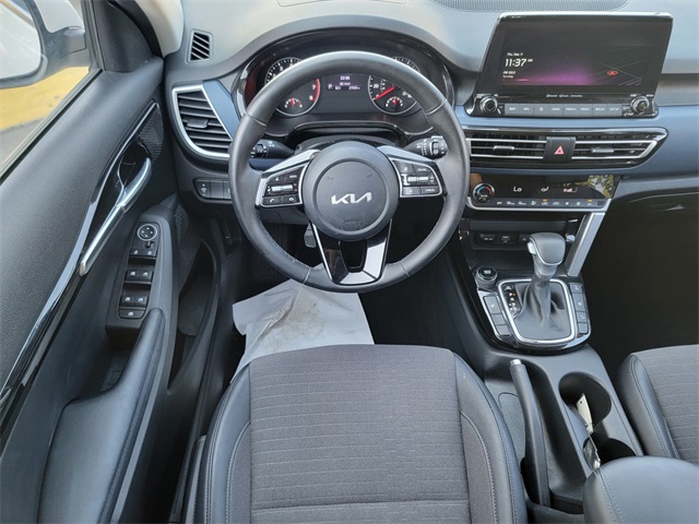 2023 Kia Seltos S photo 24