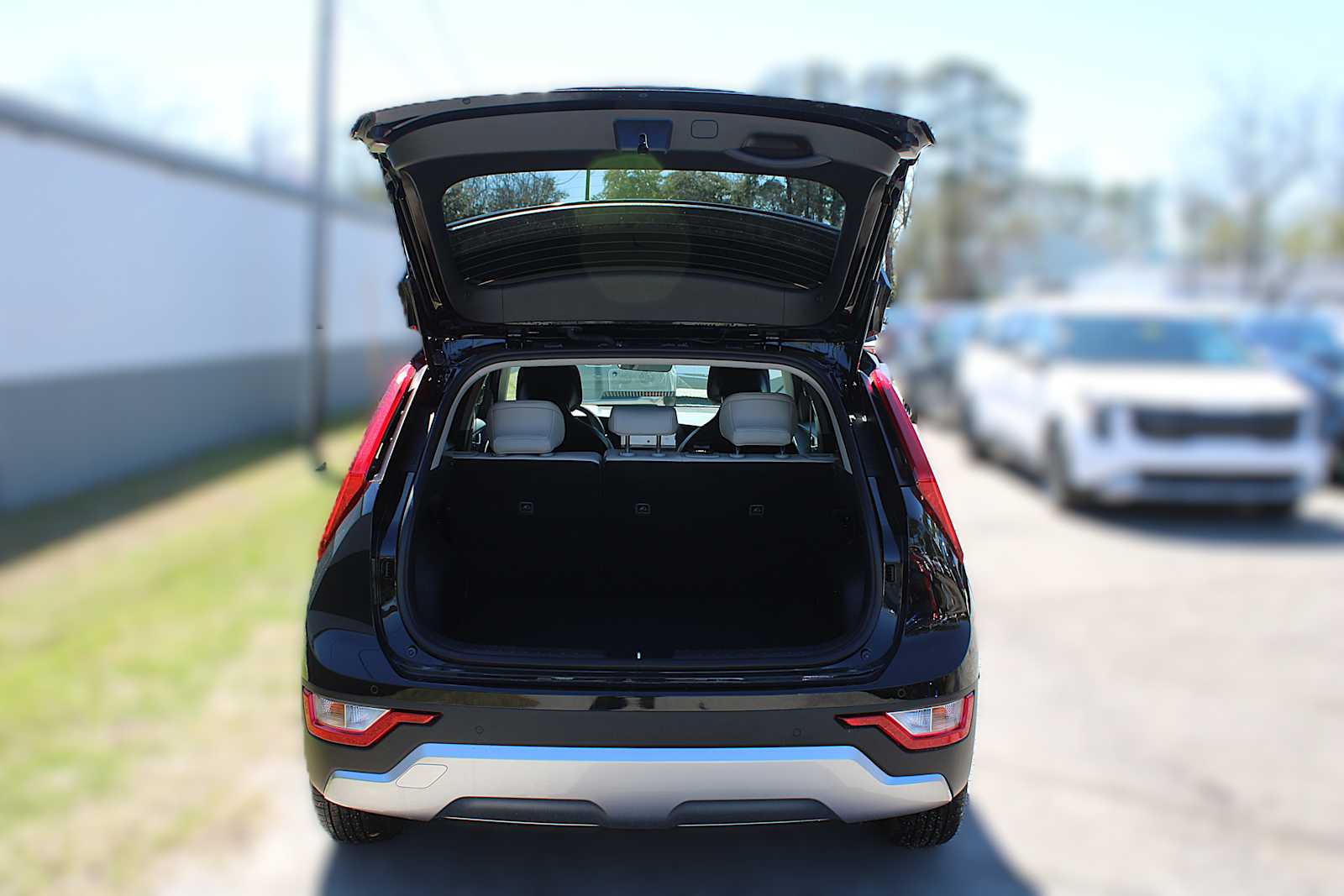 2025 Kia Niro EX photo 5