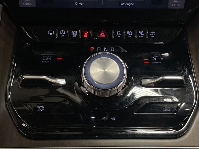 2023 Jeep Grand Wagoneer L Base photo 21