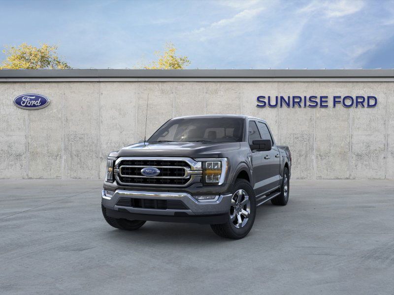 2023 Ford F-150 XLT photo 2