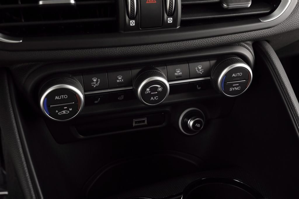 2025 Alfa Romeo Giulia SPRINT photo 12