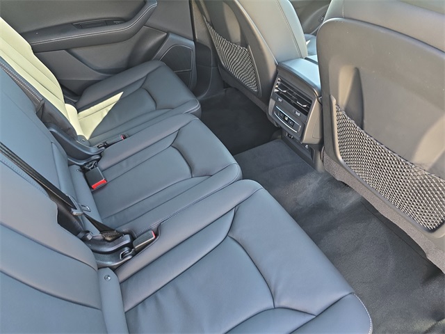 2025 Audi Q7 55 Premium Plus photo 11