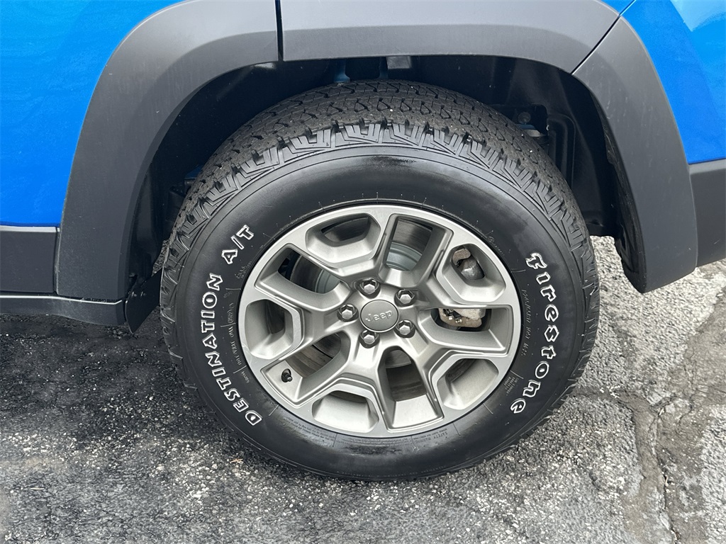 2022 JEEP CHEROKEE - Image 25