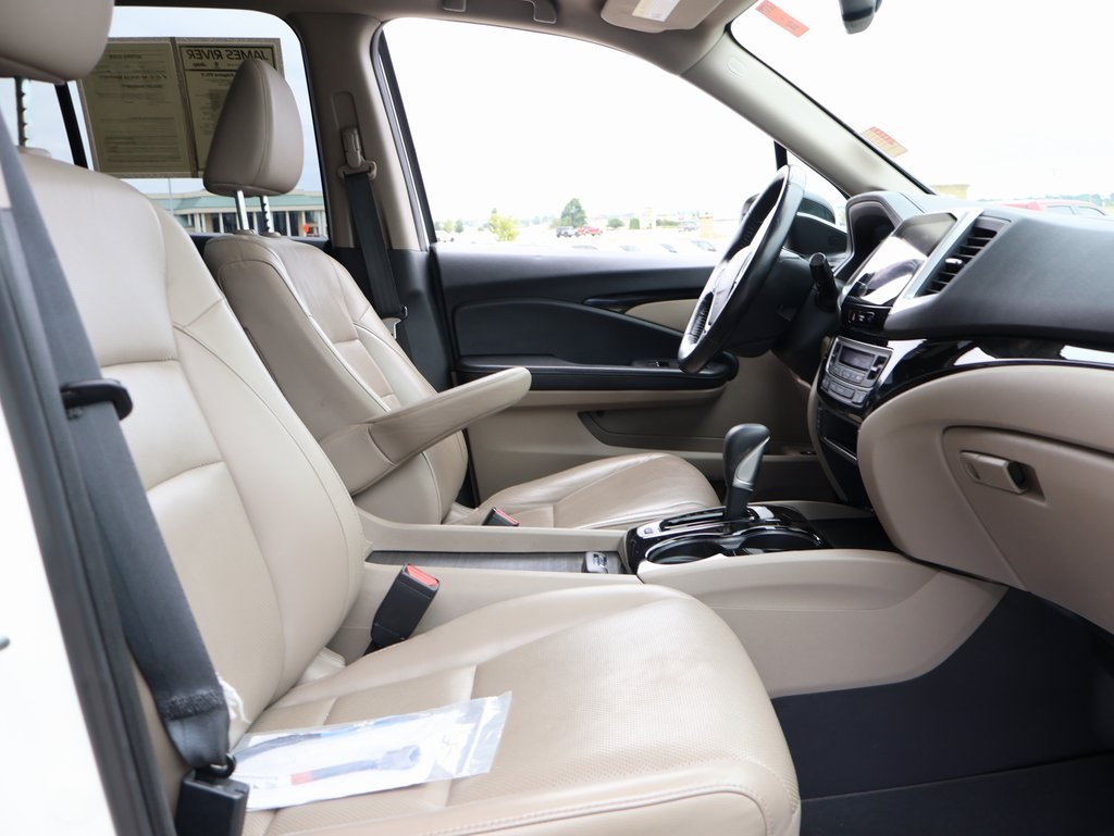 2019 Honda Ridgeline RTL-E photo 9