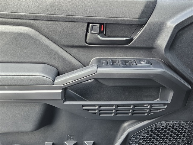 2025 Toyota Tacoma SR5 4x4 Double Cab photo 29