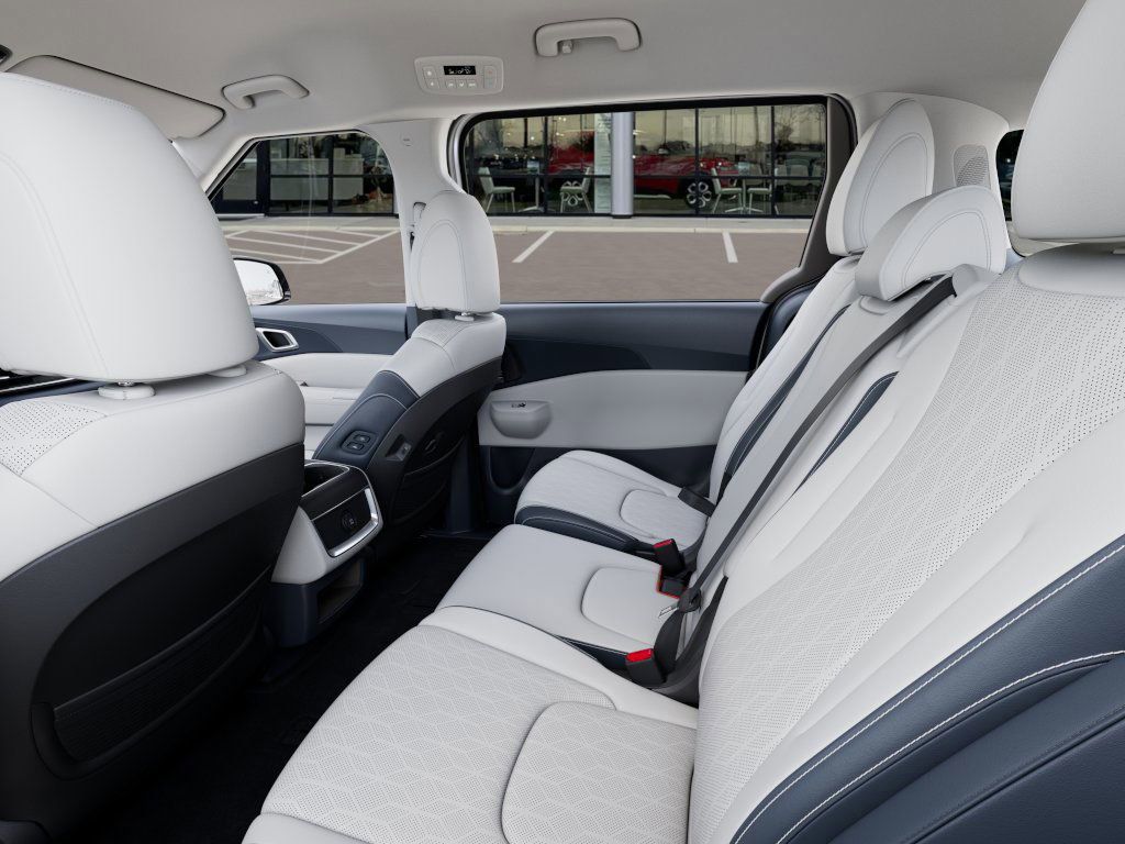 2026 Kia Carnival EX photo 20