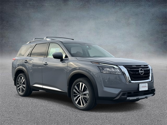 2025 Nissan Pathfinder Platinum's photo