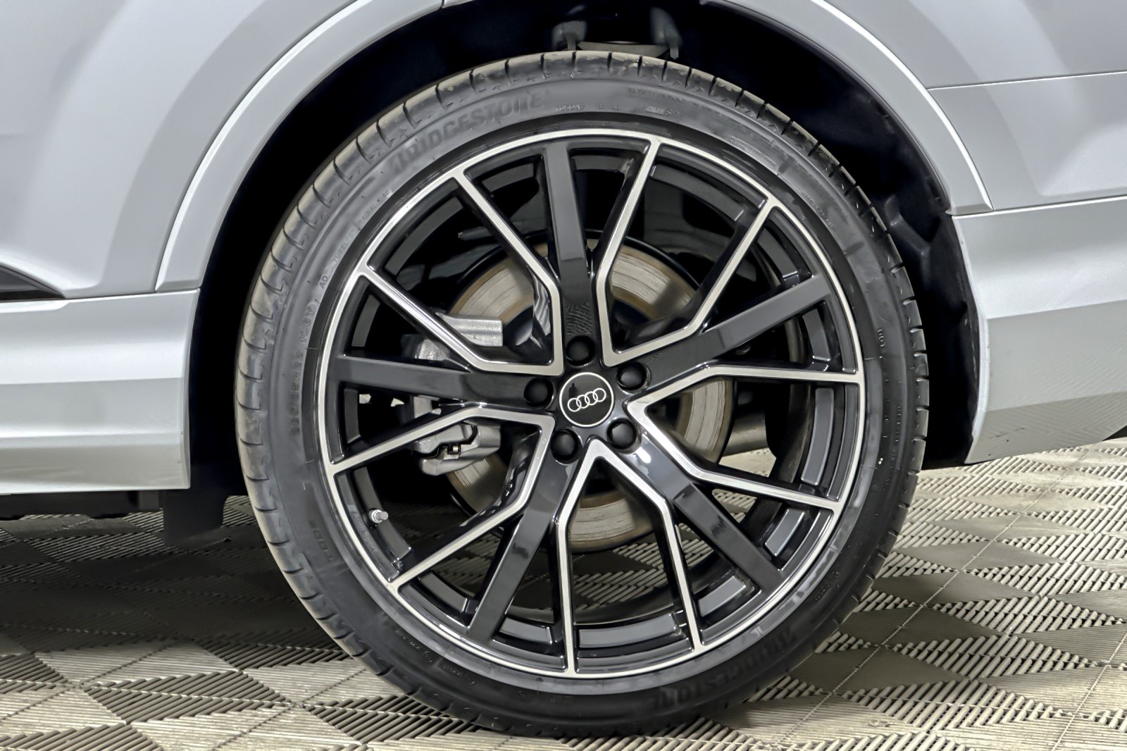 New 2025 Glacier White Metallic Audi Premium Plus 55 TFSI quattro image 24