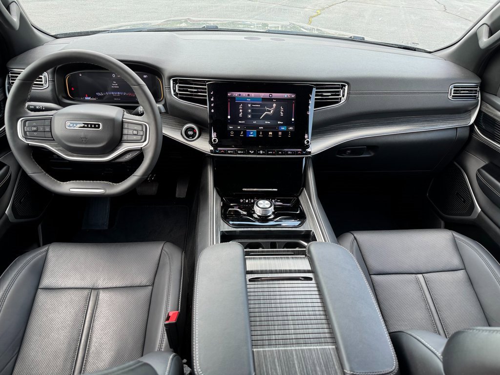 2024 Jeep Wagoneer Series II photo 13