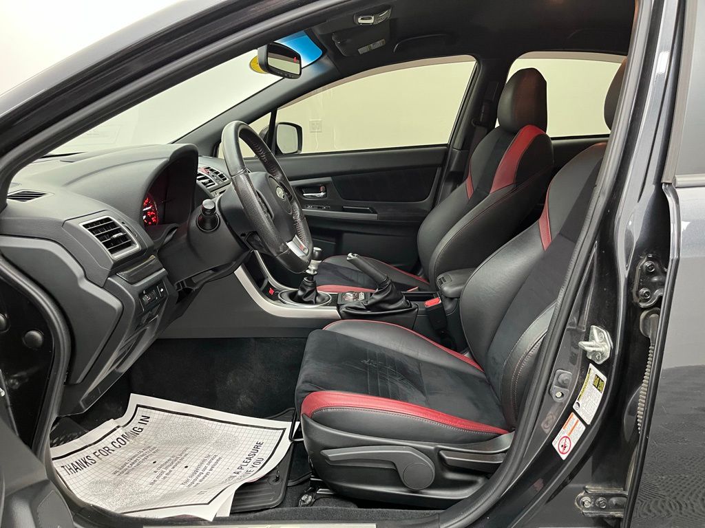 2016 Subaru WRX STI photo 9