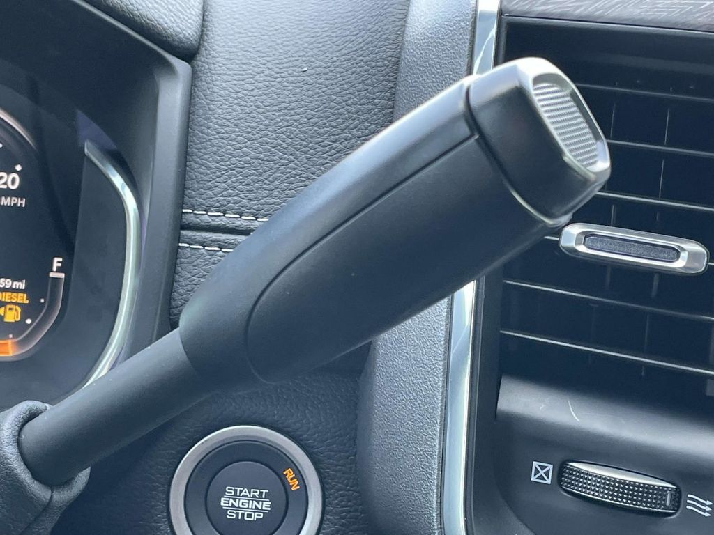 2025 Ram 2500 Laramie photo 28