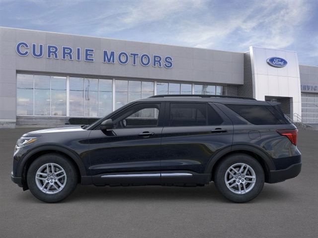 2025 Ford Explorer photo 2