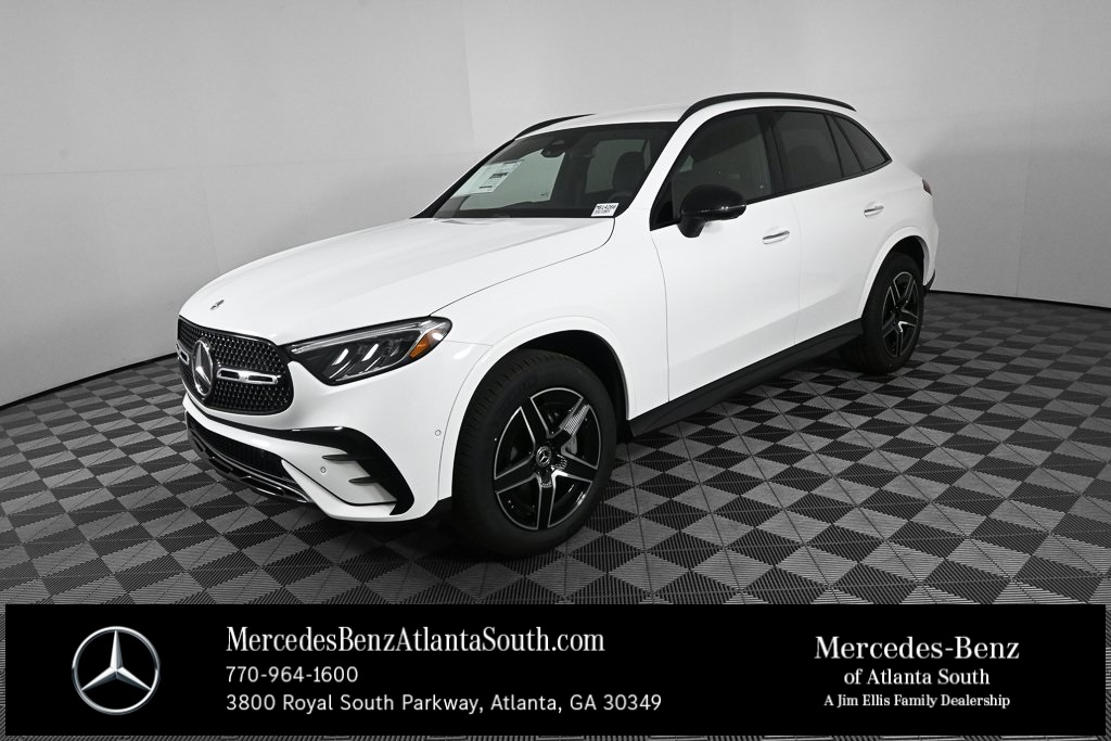 2026 Mercedes-Benz GLC Base's photo