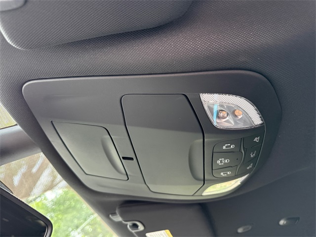 2025 Chrysler Voyager LX photo 25