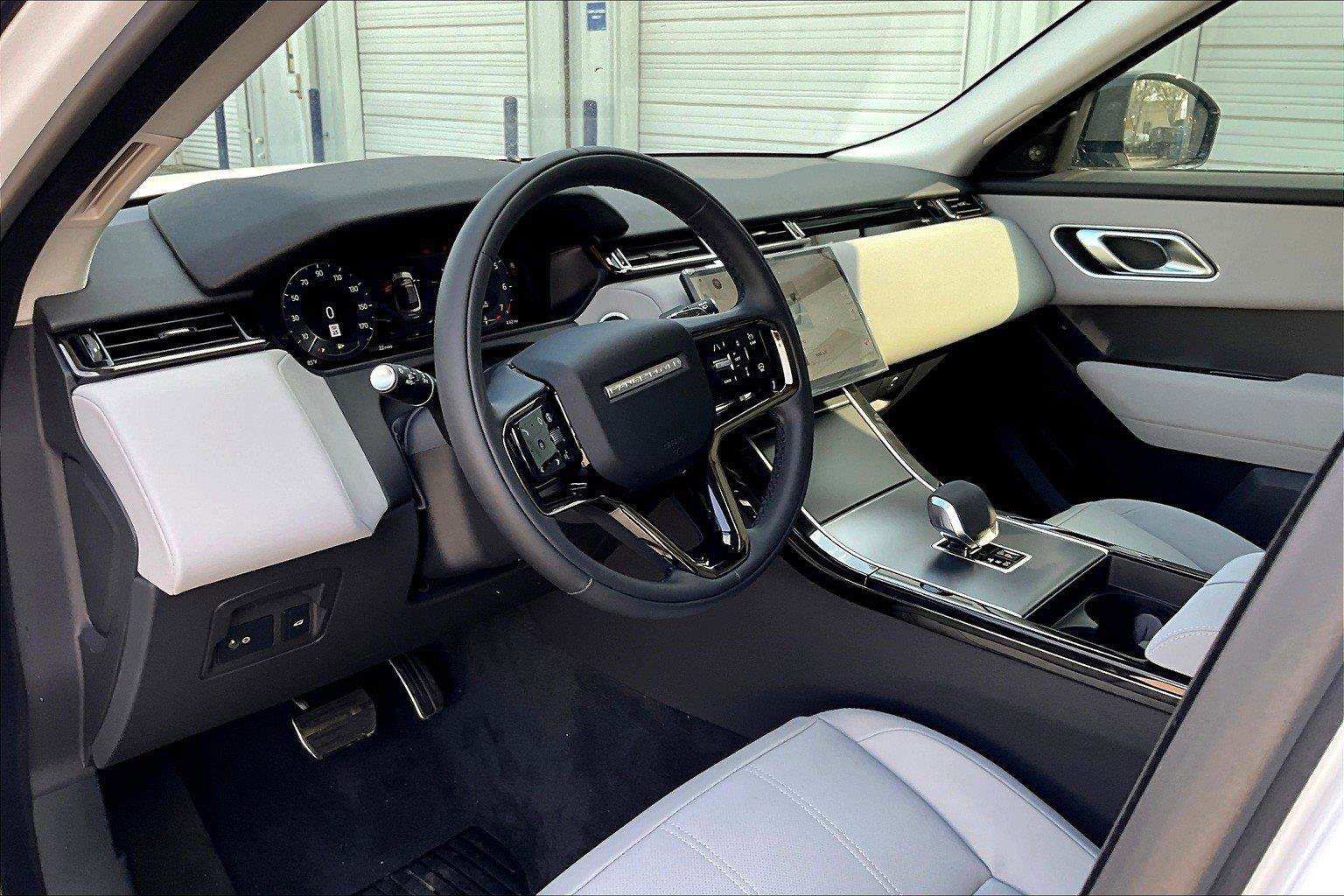 2025 Land Rover Range Rover Velar SE photo 5
