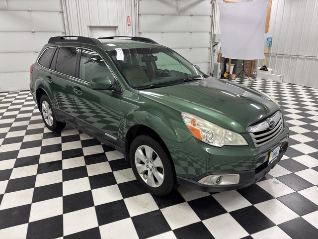 2011 Subaru Outback 2.5i Premium photo 4