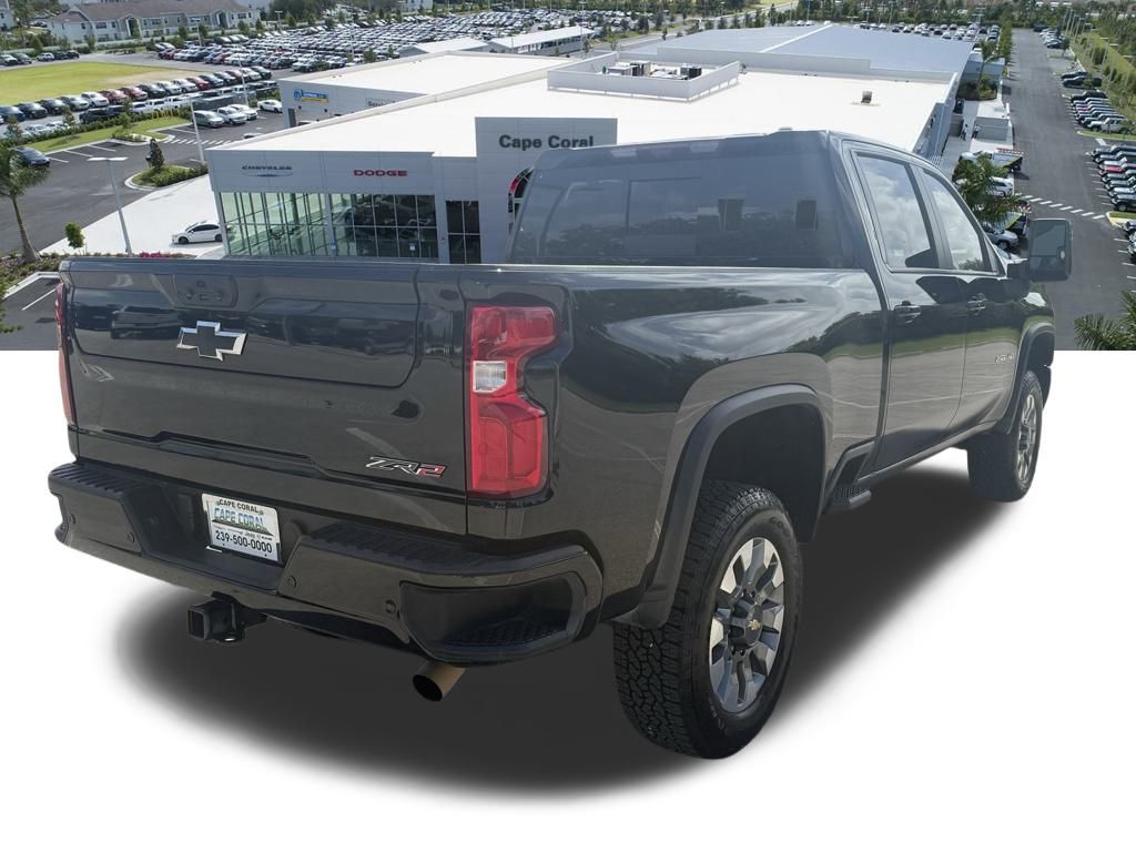 2024 Chevrolet Silverado 2500HD ZR2 photo 4