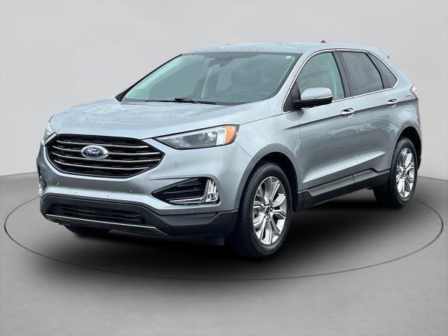 2022 Ford Edge Titanium's photo